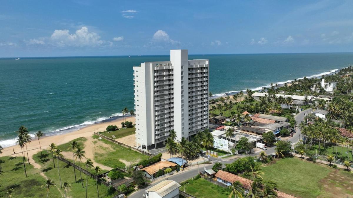Apartment Luxury Beachfront - Sheki Sands Wattala