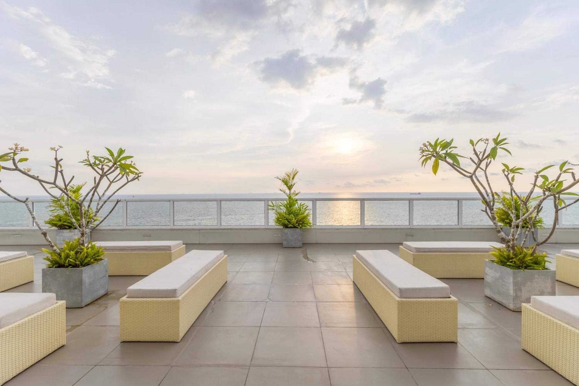 Luxury Beachfront - Sheki Sands